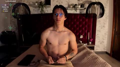 brandon_starkk online show from December 2025 12:01:01 PM