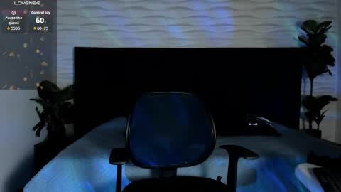 brandon_starkk online show from February 2026 12:01:02 PM