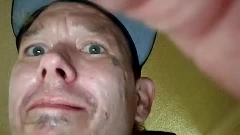 brandonhill82 online show from April 2026 12:32:01 AM