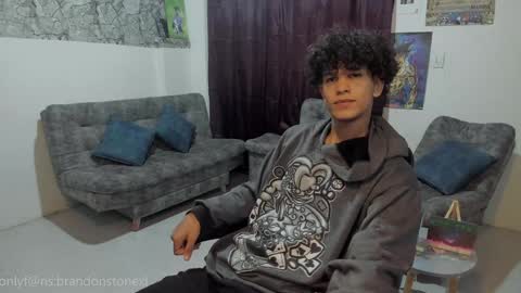 Snapshot of brandonstonexl chatting on February 2025 03:52:01 AM Brandon Stone online show from February 2025 03:52:01 AM