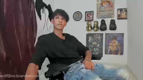 Snapshot of brandonstonexl chatting on September 2025 09:15:01 PM Brandon Stone online show from September 2025 09:15:01 PM