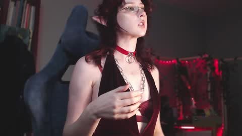 Aurorabut ur dad just calls me Rory online show from December 2024 05:26:02 PM