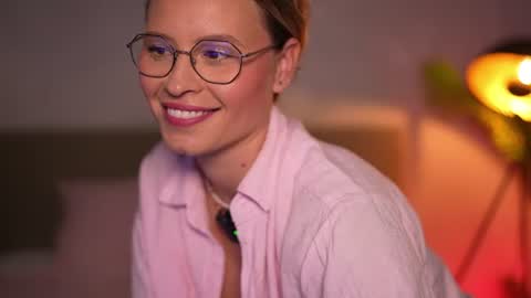Snapshot of brandywhite chatting on July 2026 05:16:02 AM Alex online show from July 2026 05:16:02 AM