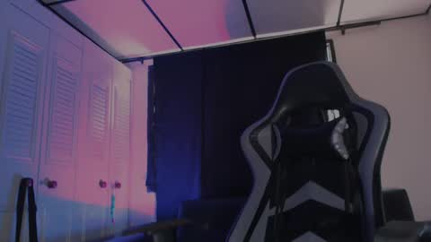 brasi_ online show from September 2025 05:47:02 PM