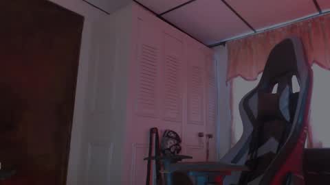 brasi_ online show from December 2025 05:53:02 PM