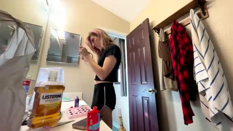 bray19509 online show from December 2025 02:44:02 PM