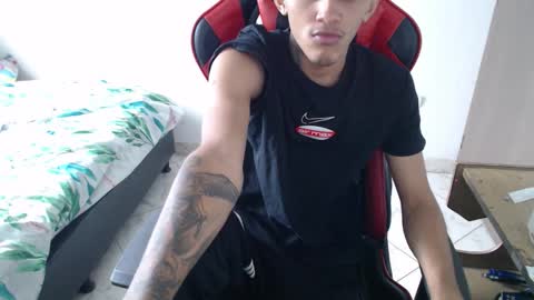 brayan_chevignon online show from November 2025 08:33:02 PM