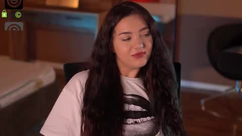 Leah online show from September 2025 04:12:02 AM