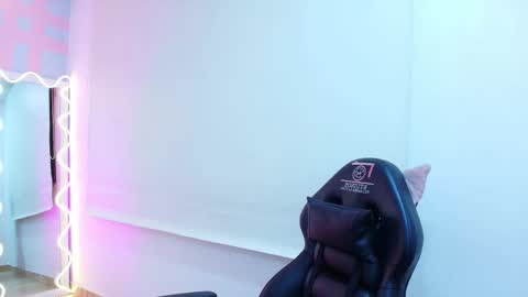 BRENDDA  online show from December 2025 03:37:02 AM