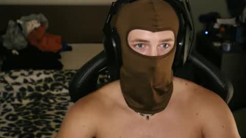 Snapshot of brentonverde chatting on November 2025 11:27:02 PM brentonverde online show from November 2025 11:27:02 PM