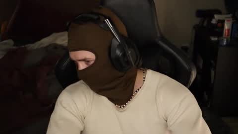 Snapshot of brentonverde chatting on November 2025 10:14:01 PM brentonverde online show from November 2025 10:14:01 PM