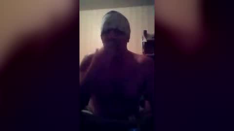 bretbadura08 online show from June 2026 03:42:02 AM