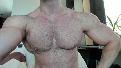 Snapshot of bretman_narcissus chatting on April 2026 03:42:02 AM bretman_narcissus online show from April 2026 03:42:02 AM