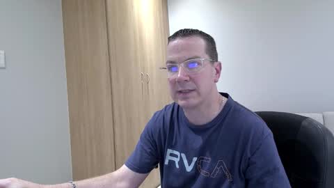 Snapshot of brettdj chatting on September 2025 01:16:02 PM Brett online show from September 2025 01:16:02 PM