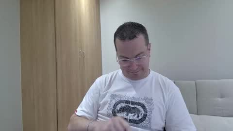 Brett online show from December 2025 01:49:02 PM