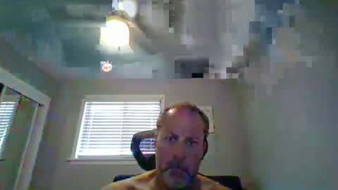 hey online show from April 2026 09:04:01 PM