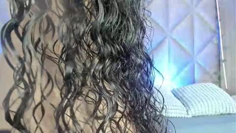 B R I A  online show from October 2025 01:50:02 AM