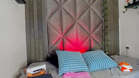 B R I A  online show from February 2026 03:02:01 AM