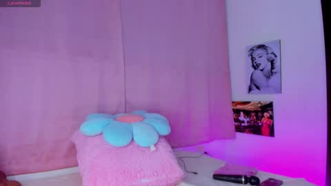 briana11_ online show from November 2025 05:41:01 AM