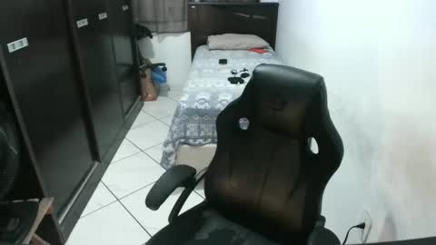 brianaries online show from April 2026 03:55:01 AM