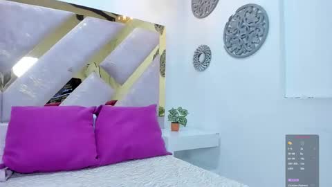 Brianna  online show from October 2025 12:12:02 PM