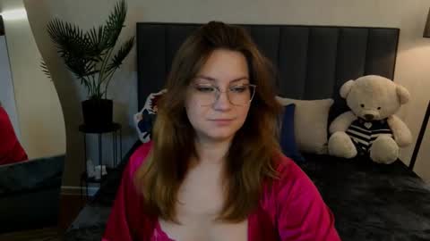 Snapshot of briarwynn chatting on November 2025 10:04:02 PM briarwynn online show from November 2025 10:04:02 PM