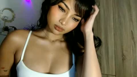 Bridgets room online show from May 2026 06:39:01 PM