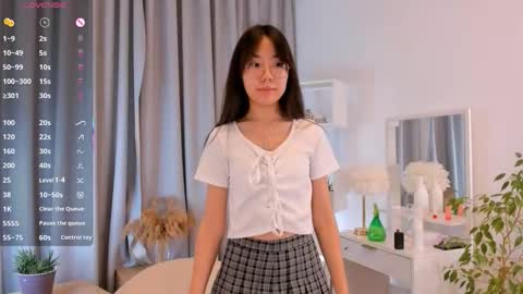 Snapshot of bridgetbottrell chatting on November 2025 01:06:01 AM Hanna online show from November 2025 01:06:01 AM