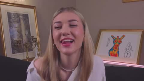 Mary online show from October 2025 08:38:02 PM