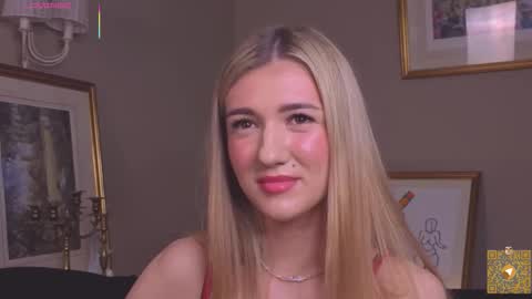 Mary online show from October 2025 08:18:02 PM