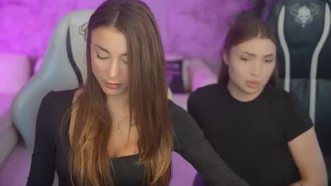 Snapshot of bright_diamonds_054 chatting on October 2025 08:38:01 AM Diamonds Girls online show from October 2025 08:38:01 AM