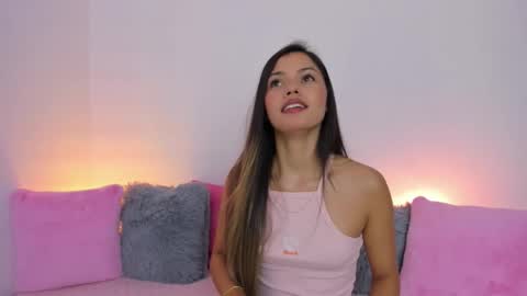 Brisa  online show from January 2026 07:27:01 PM