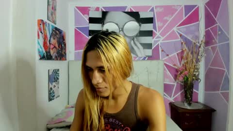 Snapshot of brisahott chatting on January 2025 03:02:01 PM Brisa online show from January 2025 03:02:01 PM