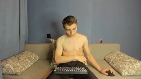 bristlebback online show from November 2025 03:32:02 PM