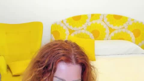 Snapshot of britishmilfpenelope chatting on October 2025 07:46:02 PM Penelope online show from October 2025 07:46:02 PM