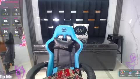 Snapshot of britney_sub chatting on November 2025 02:10:02 AM Britney online show from November 2025 02:10:02 AM