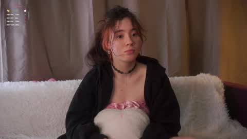 Lina online show from April 2026 01:23:01 PM