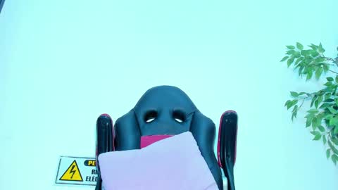 Snapshot of briyit_doll chatting on February 2025 10:16:01 AM BRIYIT online show from February 2025 10:16:01 AM