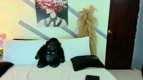 Snapshot of briyithgonza chatting on December 2025 05:18:02 PM Briyith Gonza online show from December 2025 05:18:02 PM