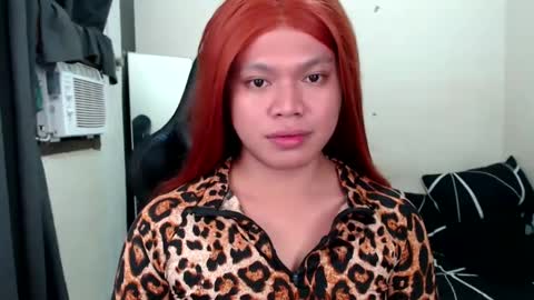 ELLAH online show from December 2024 01:32:02 PM