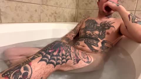 Snapshot of brngitdwn chatting on December 2024 03:24:01 AM BrngItDwn online show from December 2024 03:24:01 AM