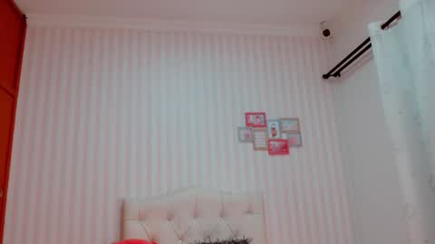Snapshot of brooklove_doll chatting on December 2024 04:09:02 AM Brook Loves online show from December 2024 04:09:02 AM