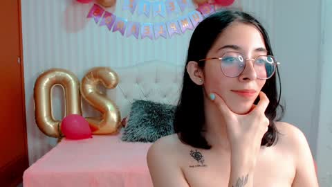Snapshot of brooklove_doll chatting on December 2024 01:21:01 AM Brook Loves online show from December 2024 01:21:01 AM