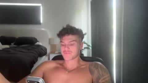 Snapshot of brooklyntay chatting on February 2026 11:43:02 PM BrooklynTay online show from February 2026 11:43:02 PM