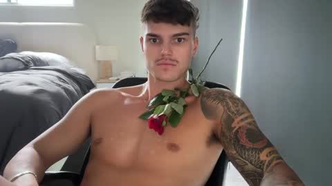 Snapshot of brooklyntay chatting on February 2026 02:41:01 AM BrooklynTay online show from February 2026 02:41:01 AM