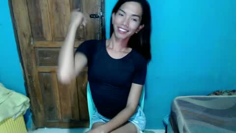 brown_sugar143 online show from June 2026 12:50:02 PM