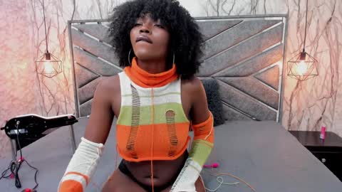 Sara  online show from December 2024 09:05:01 PM