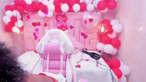 Sara  online show from February 2025 12:28:01 AM