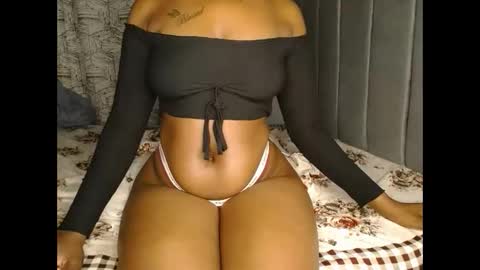 Snapshot of brownlatifa chatting on October 2025 11:50:04 PM Tiffa online show from October 2025 11:50:04 PM