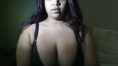 Snapshot of brownsugar0910 chatting on October 2025 03:38:02 AM EtherealLilac online show from October 2025 03:38:02 AM